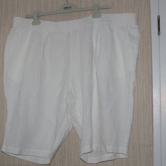 Eileen Fisher White Bermuda organic linen Shorts Elastic Waistsize 3X